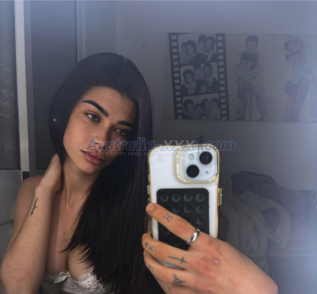 Mira_D_Bombshell - 1944